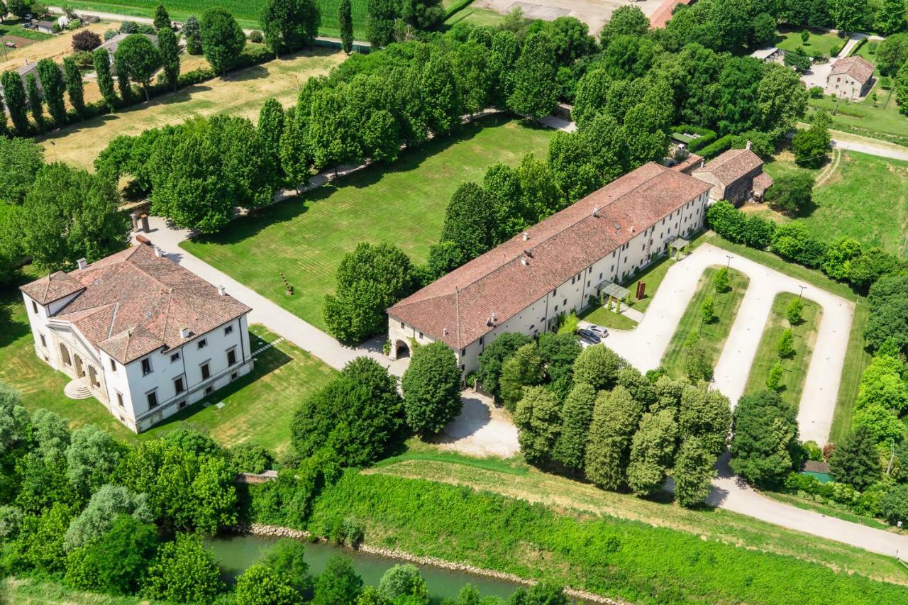 La Barchessa Di Villa Pisani Lonigo Bagian luar foto