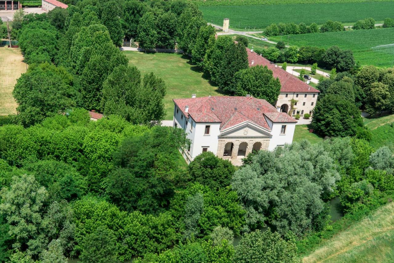 La Barchessa Di Villa Pisani Lonigo Bagian luar foto