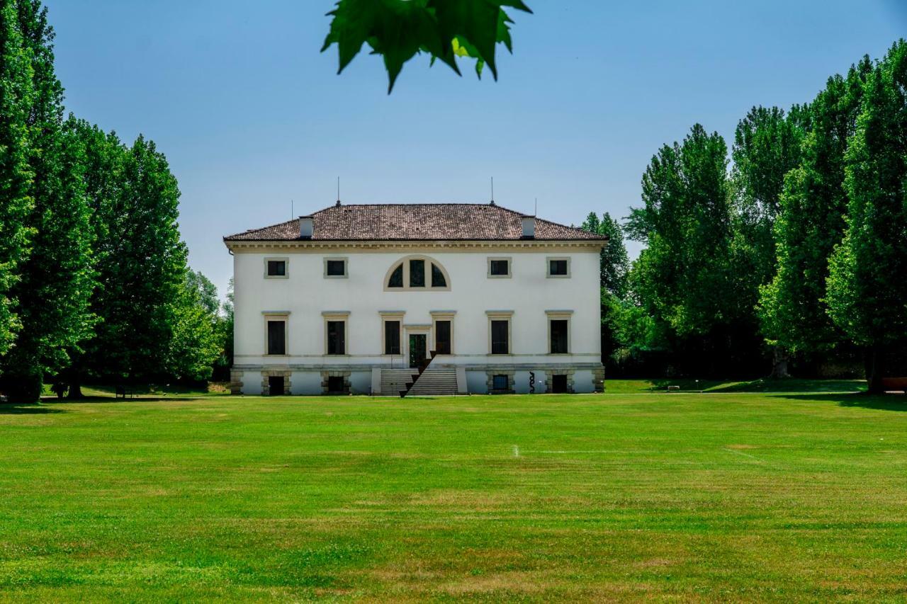 La Barchessa Di Villa Pisani Lonigo Bagian luar foto